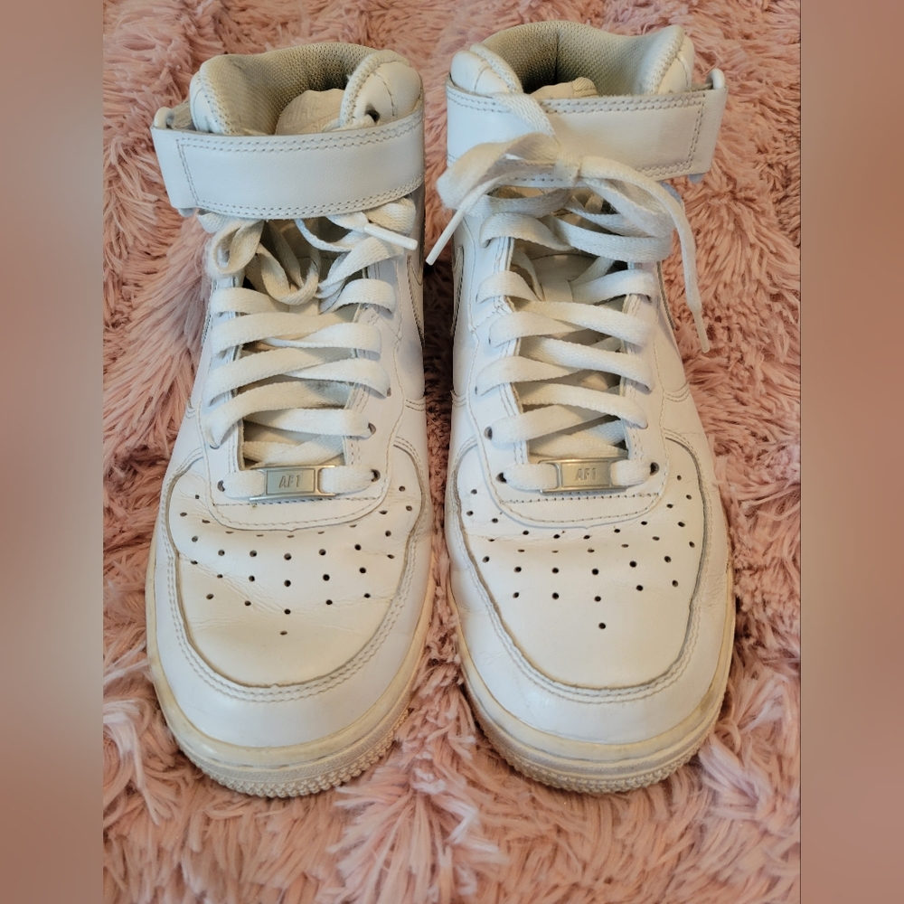 Ladies Nike White Airforce One Hightop Sneakers